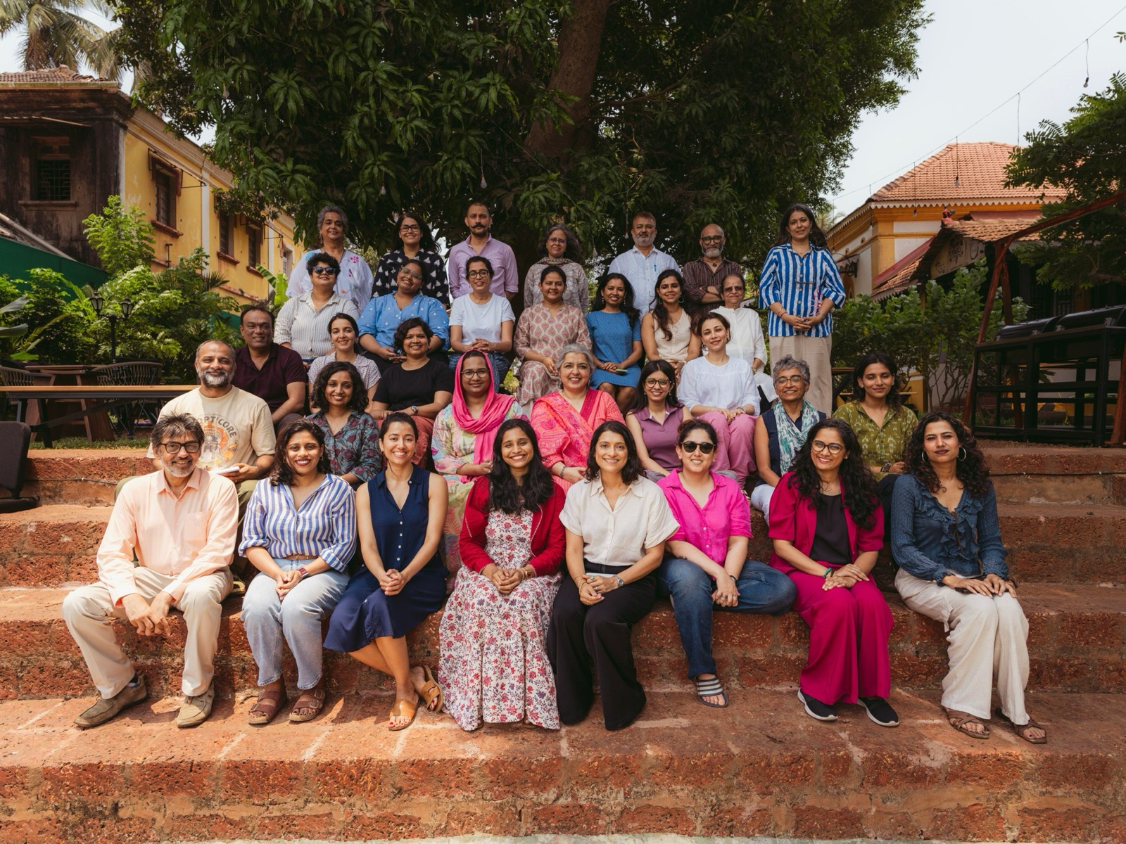 Participants of the 10K2Zero Brainstorming Lab gathered together for a group photograph